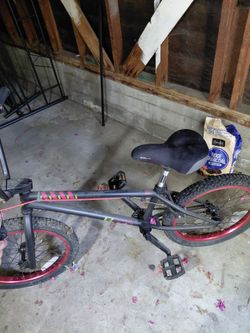 Sefars bike  blank in  red