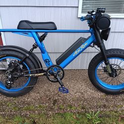 52v X-Class Ariel Rider 35mph E Bike. Very fun and fast. Lots Of Extras, Well Cared ForFront Brake Needs Fluid And Turn Signal Switch needs Replaced .