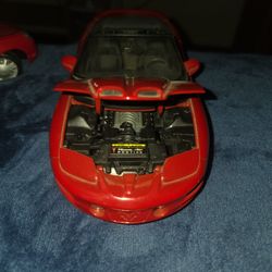 Road Signature 1999 Pontiac Firebird Trans Am Convertible - 1:18 Die Cast Metal