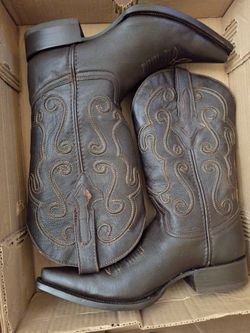 BOTAS DE CUERO. MEXICANAS