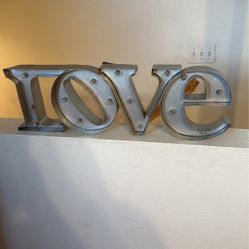 Love Decor