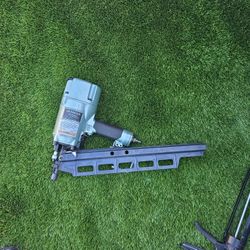 Pistola De Clabos De Madera