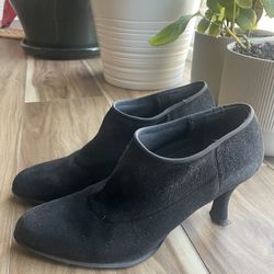 Stuart Weitzman Ankle Bootie Heel Black Suede 8.5M