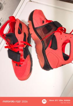 Nike hurechee