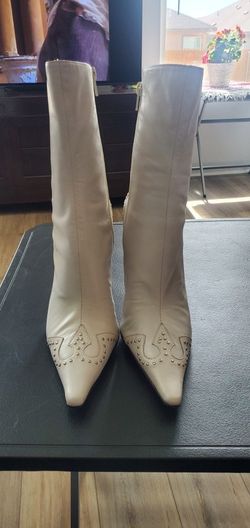 Steve Madden Beige Leather Boots Size 9