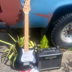 Behringer Guitar & 15 W Tube Amp