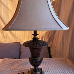 Cheyenne Victorian Style Accent Lamp Vintage 70s Fringed Cast Resin