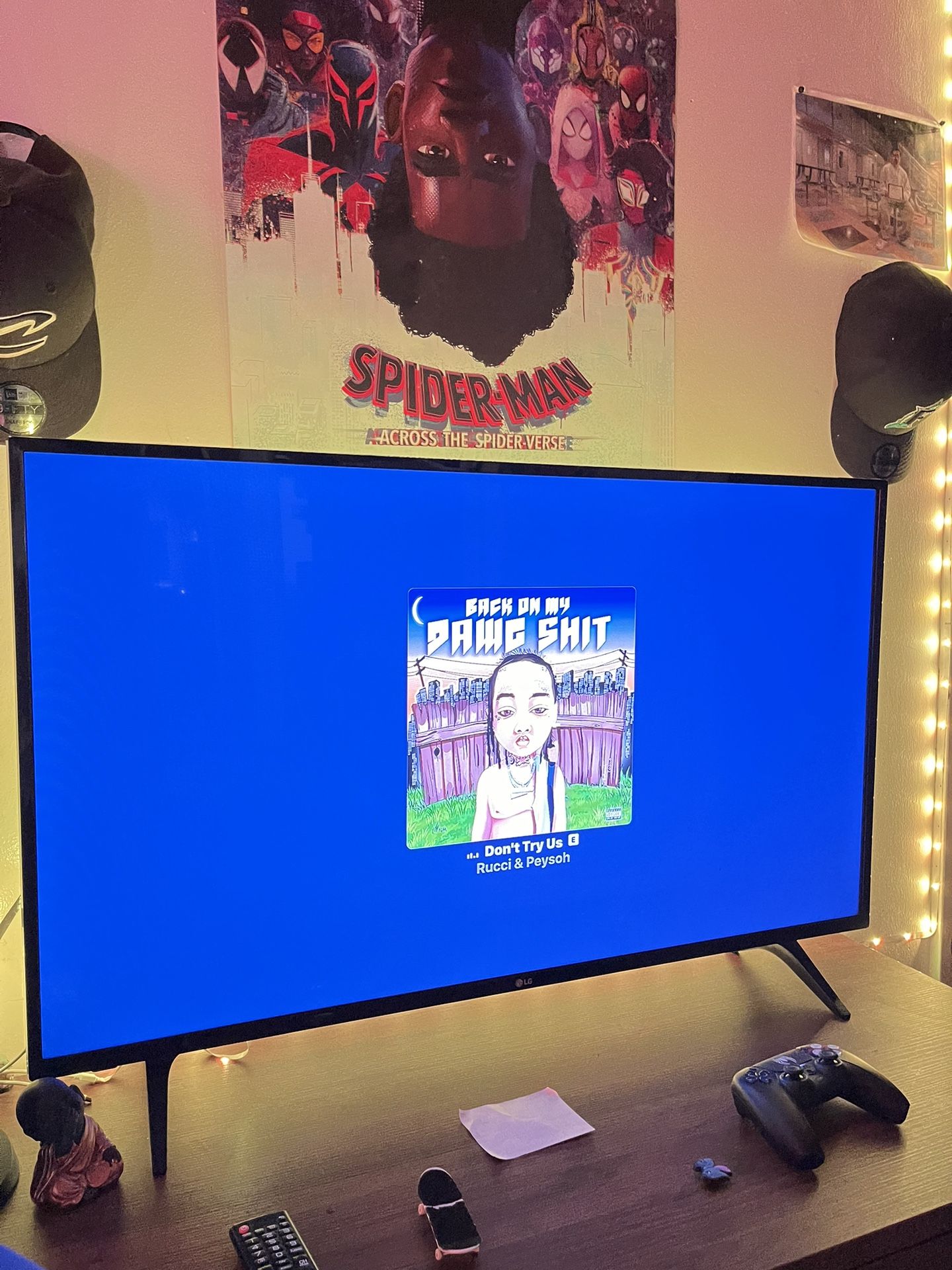 38 inch TV