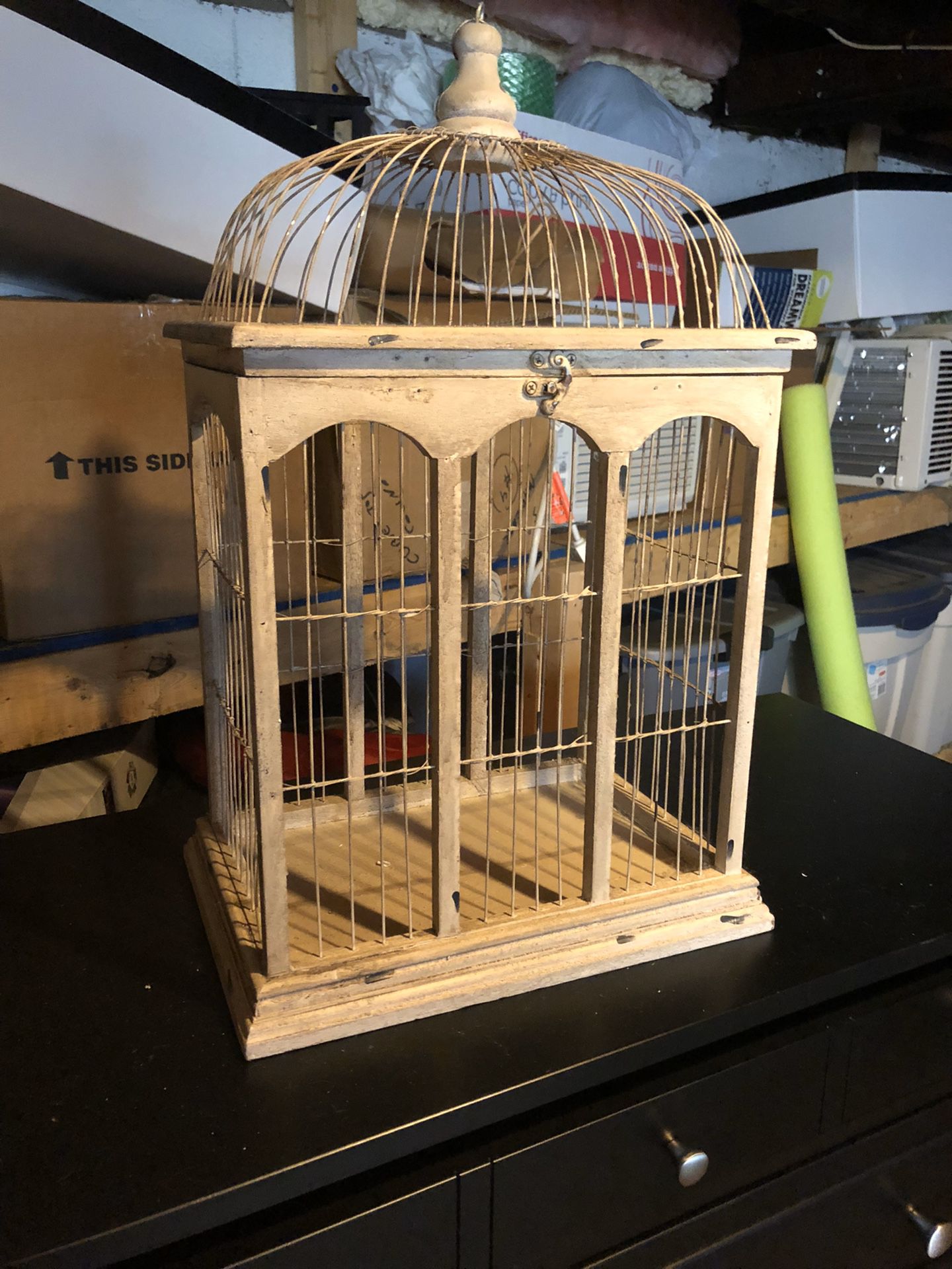 Decorative birdcage