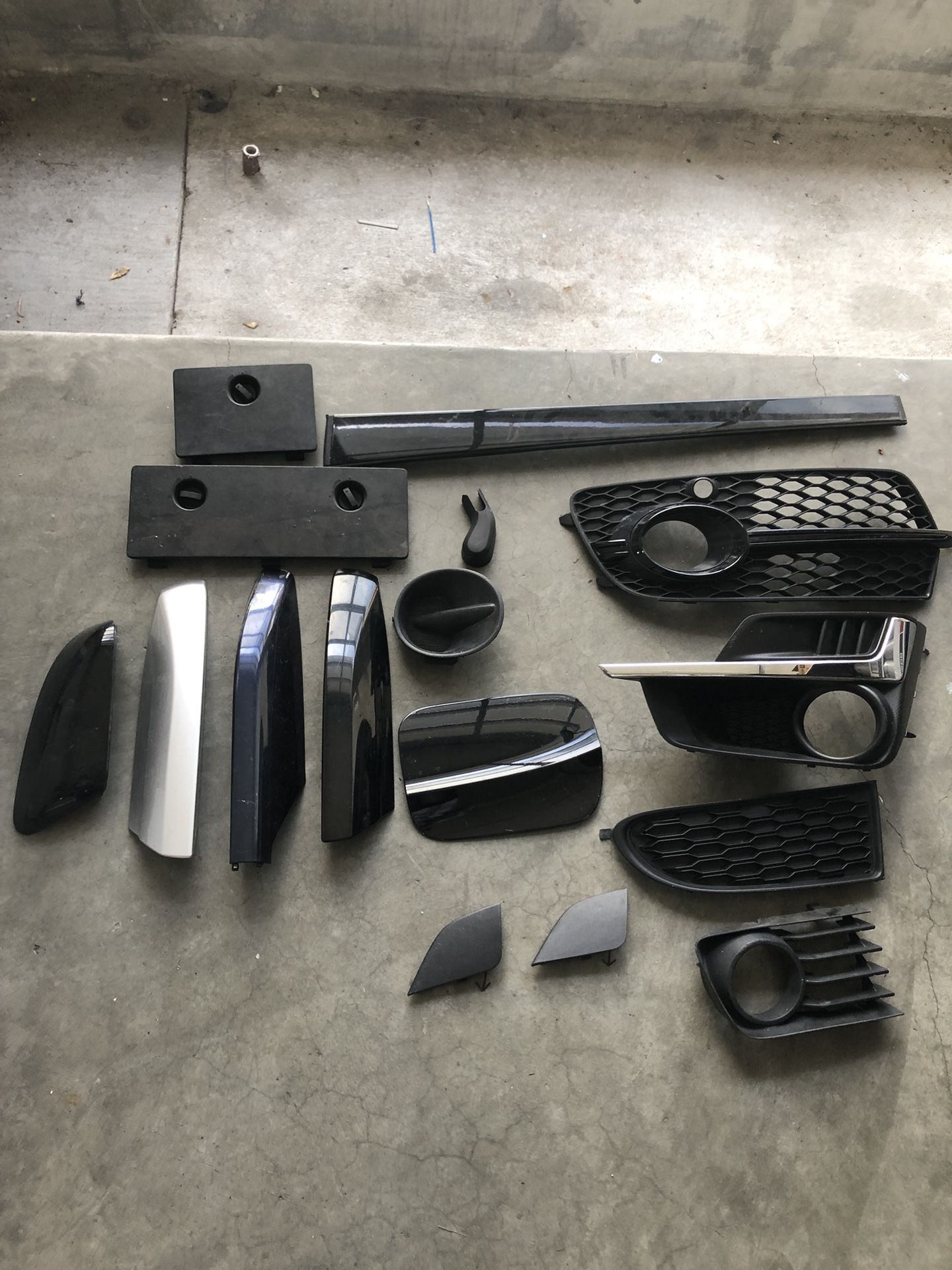 Car Parts /plastics
