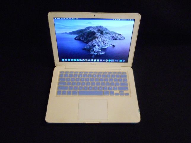 Macbook Unibody With Blue Protectice Case