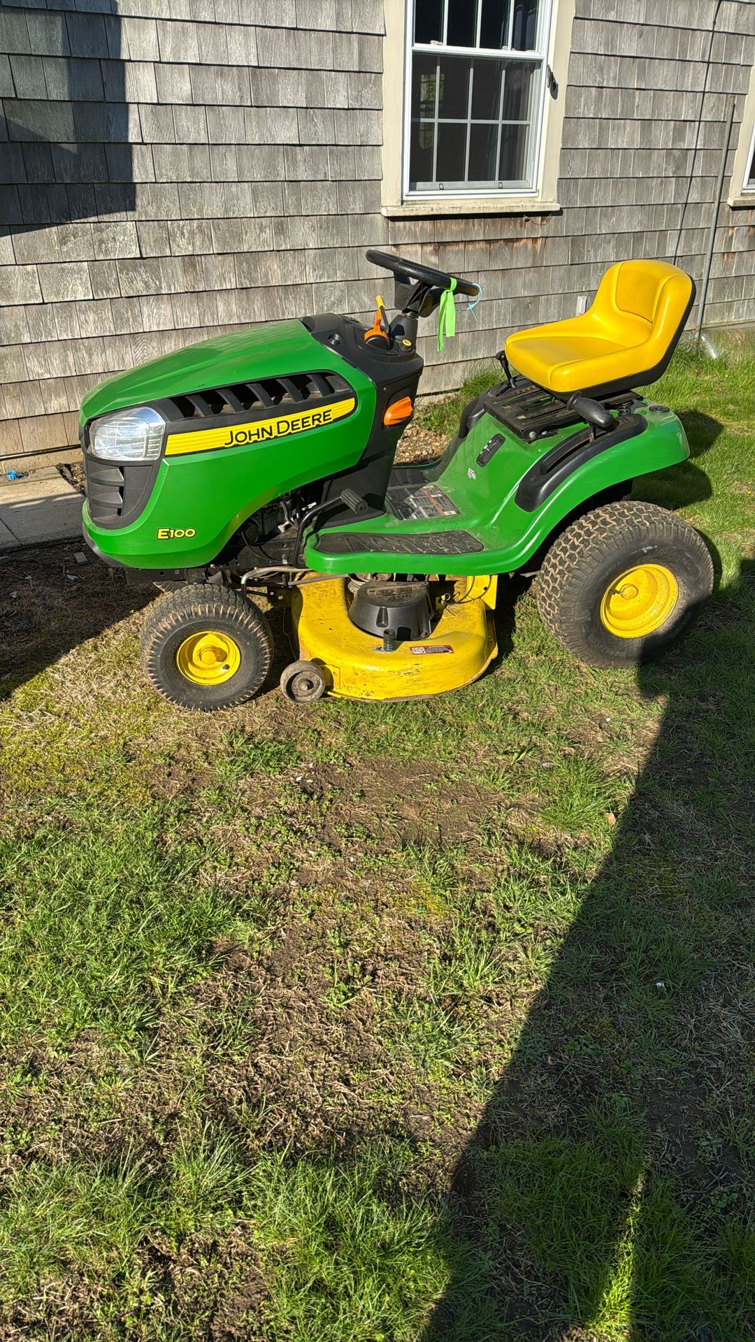 2023 E-100 46 Inch Deck John Deere The Best USA !!