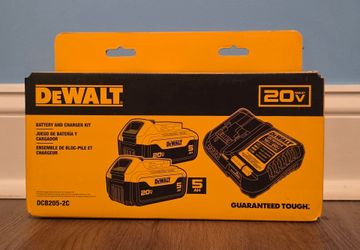DEWALT 20V Max 5Ah Battery and Charger Kit