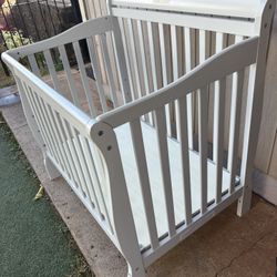 Mini Crib