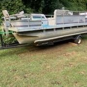 20"Pontoon Boat