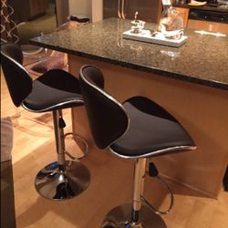 New 2 Black Bar Stools 