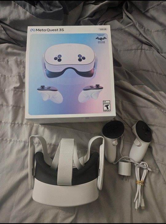 OCULUS QUEST THREE S (TEXT ME 209<<515<<6339<<)