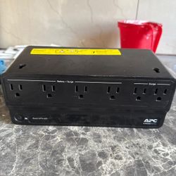 uninterruptible power supply APC Back-UPS BE425M