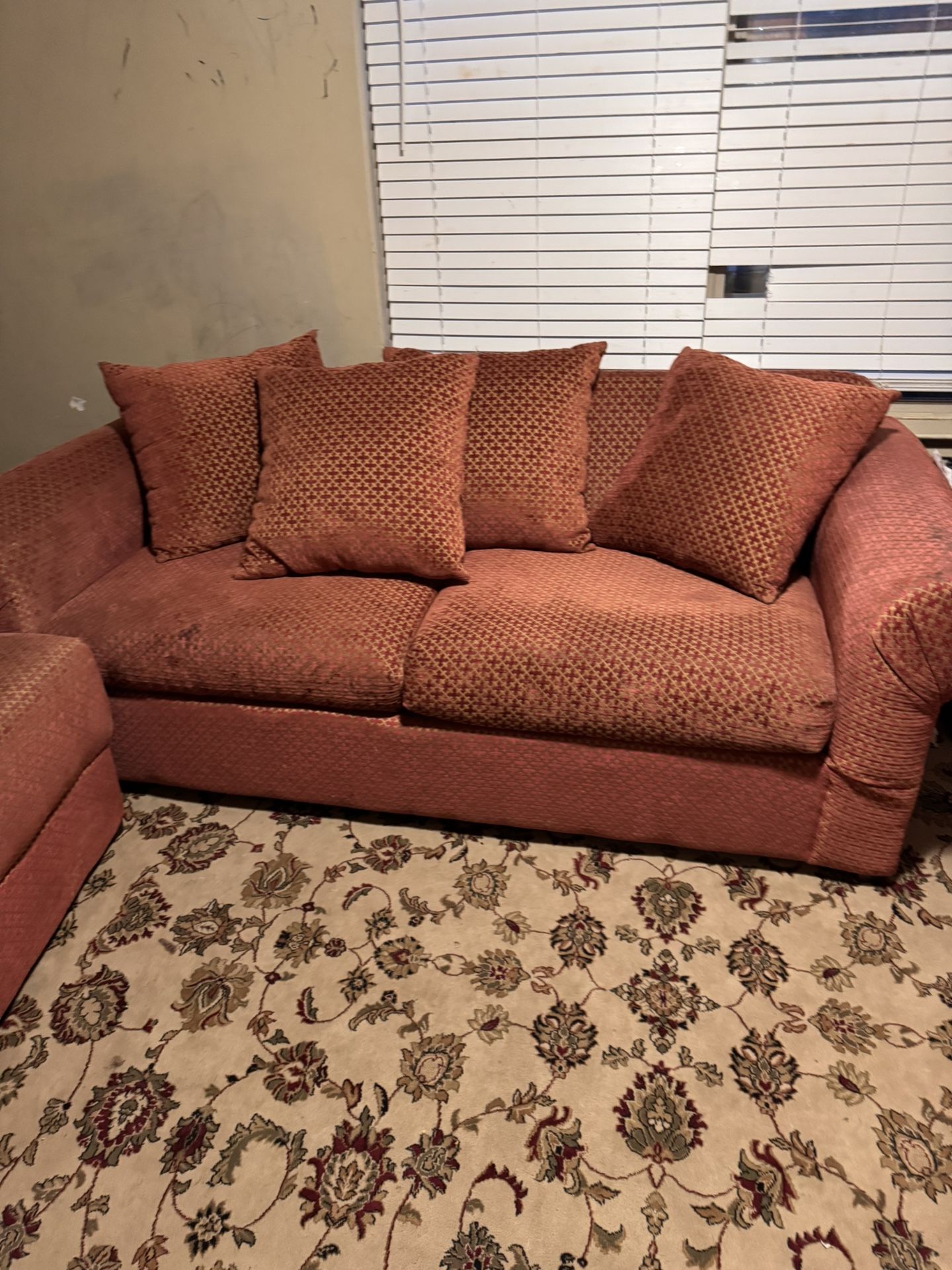 3-Piece Vintage Style Red Sofa - Elegant And Comfortable 