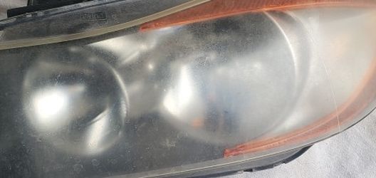 Headlights No Cracks 2006 BMW 325i