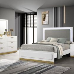 4 PC Queen Bedroom Set As Ith Queen Bedframe Dresser Mirror And Night Stand On Sale Now Dont Miss