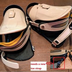 Ride snowboard bindings medium (one snow board toe strap missing)