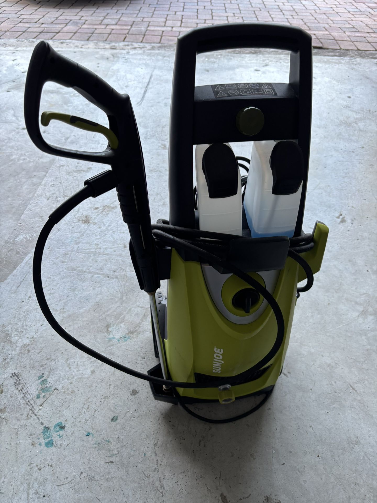 Pressure Cleaner / Pressure Washer . For car