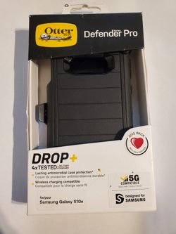 GALAXY S10e OTTER BOX DEFENDER WITH BELT CLIP.