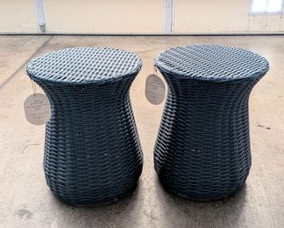 New Threshold All-Weather Wicker Round Accent Patio End Tables Navy Set of 2
