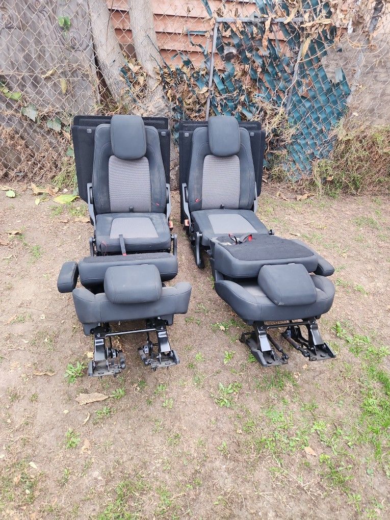 Ford Transit Connect Seats 