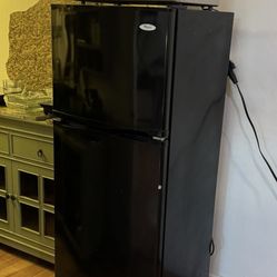 Whirlpool refrigerator 
