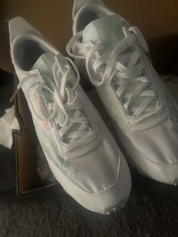 Reebok Legacy Size 9
