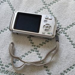 Pentax Waterproof Optio, Nice and Clean