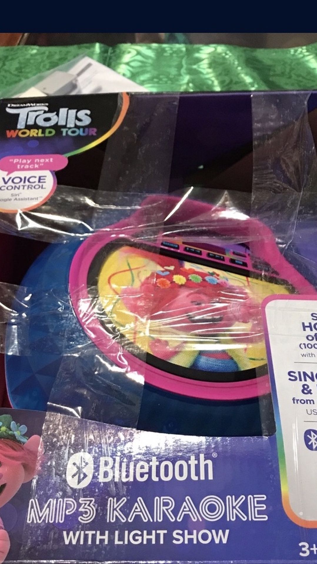 Trolls World Tour Bluetooth Karaoke