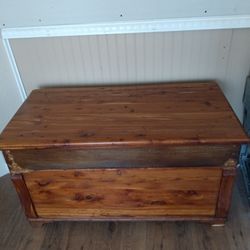 Cedar Chest,Hope Chest, Storage Chest