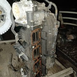 2011 Toyota Camry 4 Cylinder Intake Manifold Assembly 