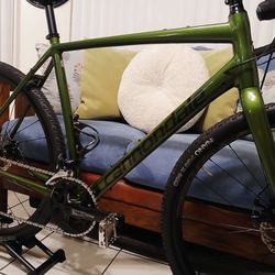 2024 cannondale topstone gravel roadbike size 56cm large shimano sora like new..