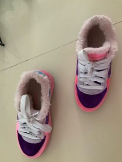 Girls Heelys