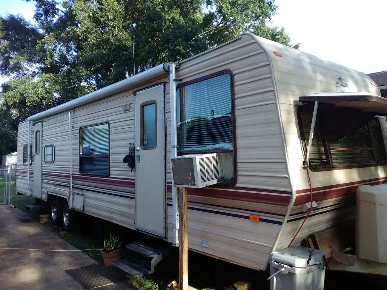 88 prowler regal 35 ft for Sale in Anderson, SC - OfferUp