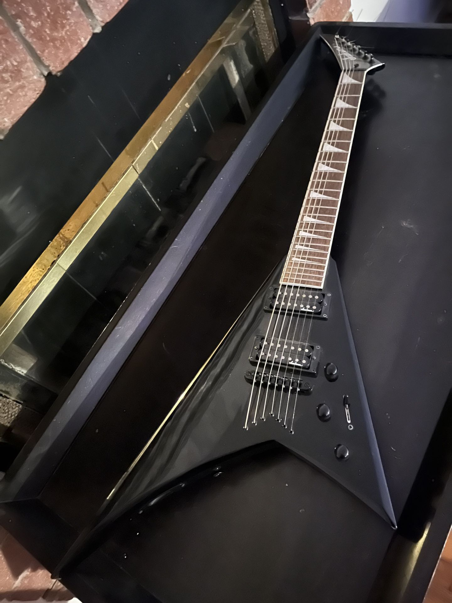 Jackson seven twentyfour neckthru stringsthru dual dual reverse