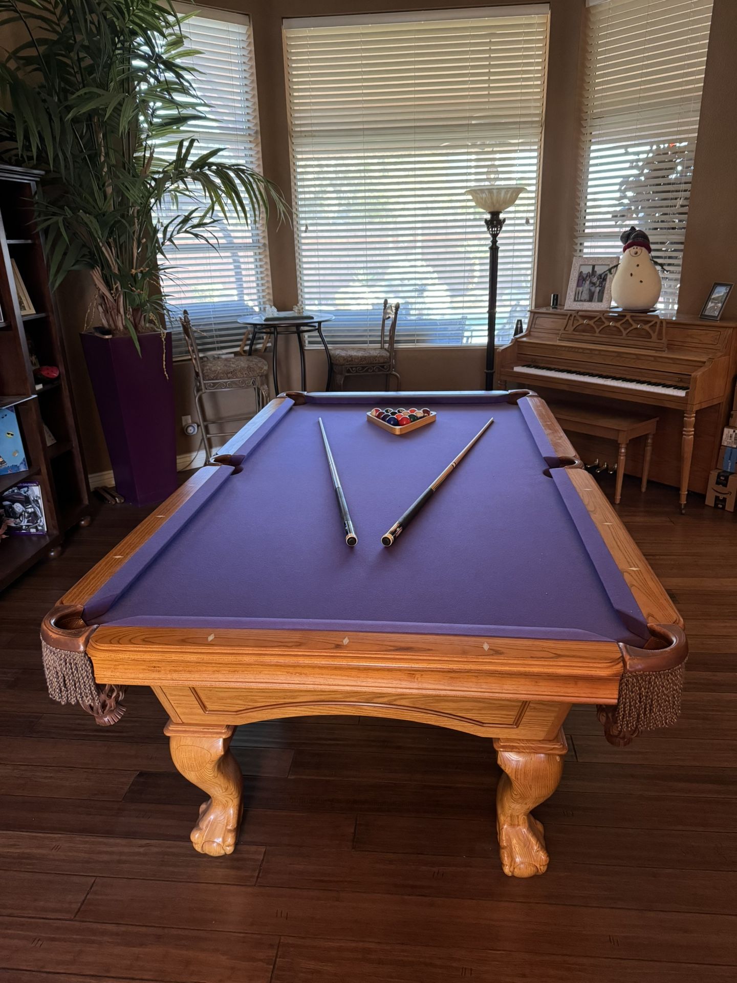 Standard 8ft Long 4ft Wide BERINGER Pool Table
