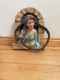 Rapunzel  Wall Art with hanging 30" Braid - Design Toscano 17" tall x 13.5" x 3"