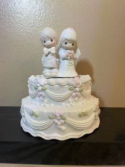 Precious Moments Wedding Couple Musical Cake Topper