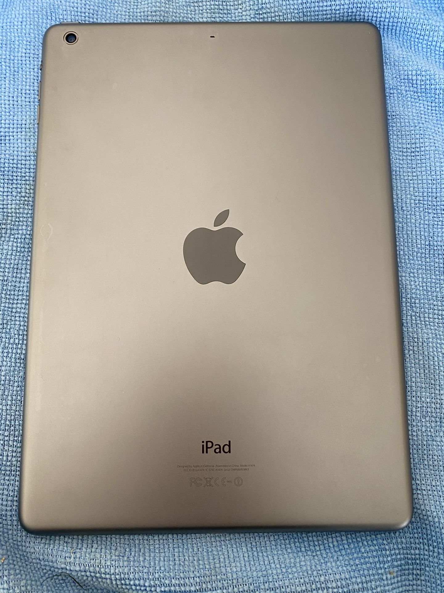 iPad Air 32G Wi-Fi Only Space Gray