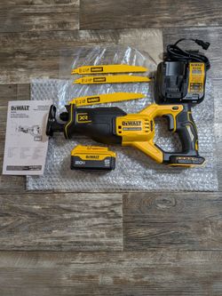 DeWalt 20V MAX XR Reciprocating Saw Kit