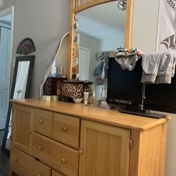 Light Wood Dresser and Mirror Set
