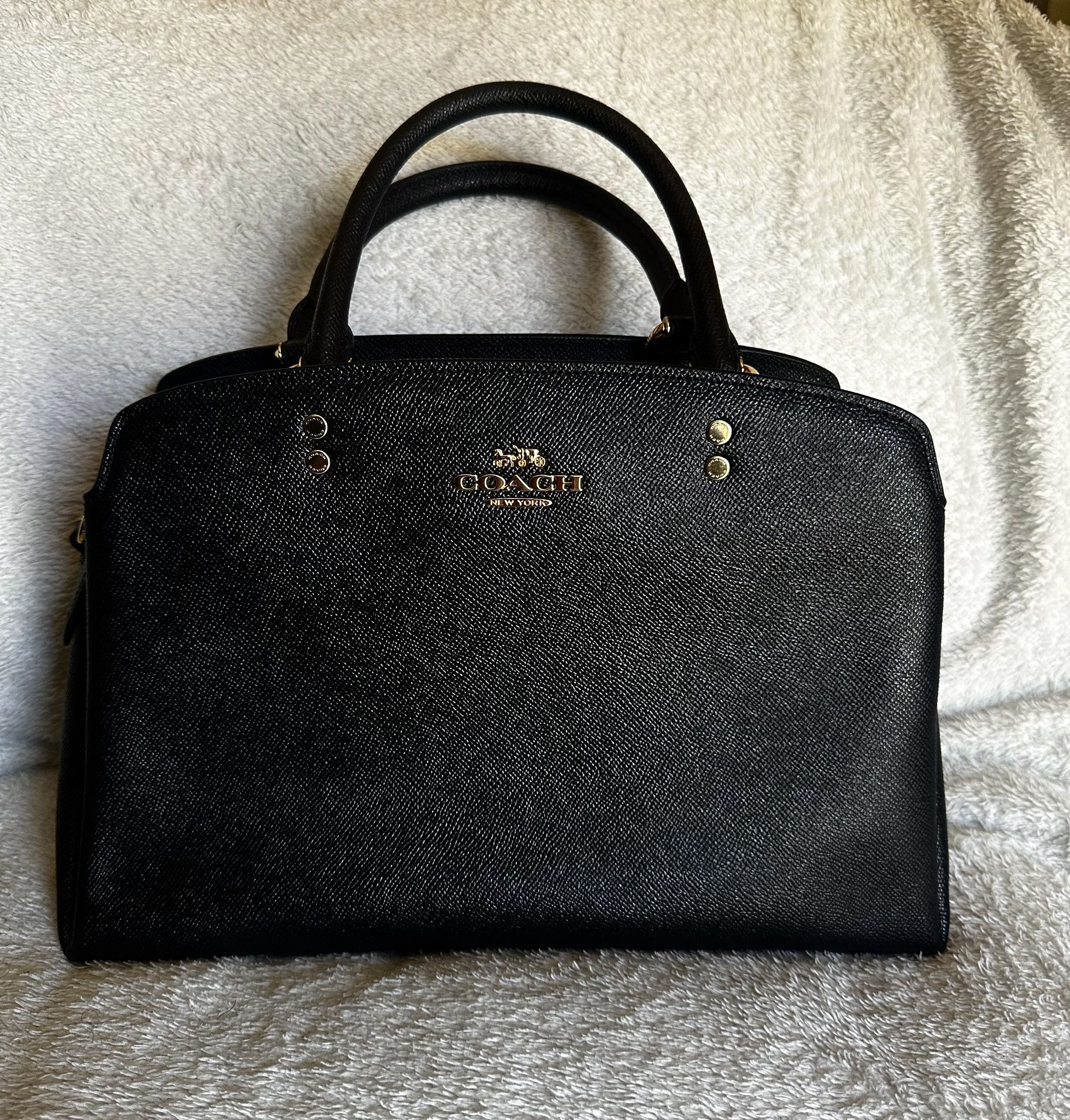 Black Leather Coach Bag. Gold Hardware
