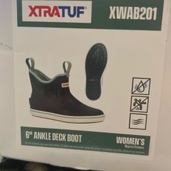 DECK BOOTS