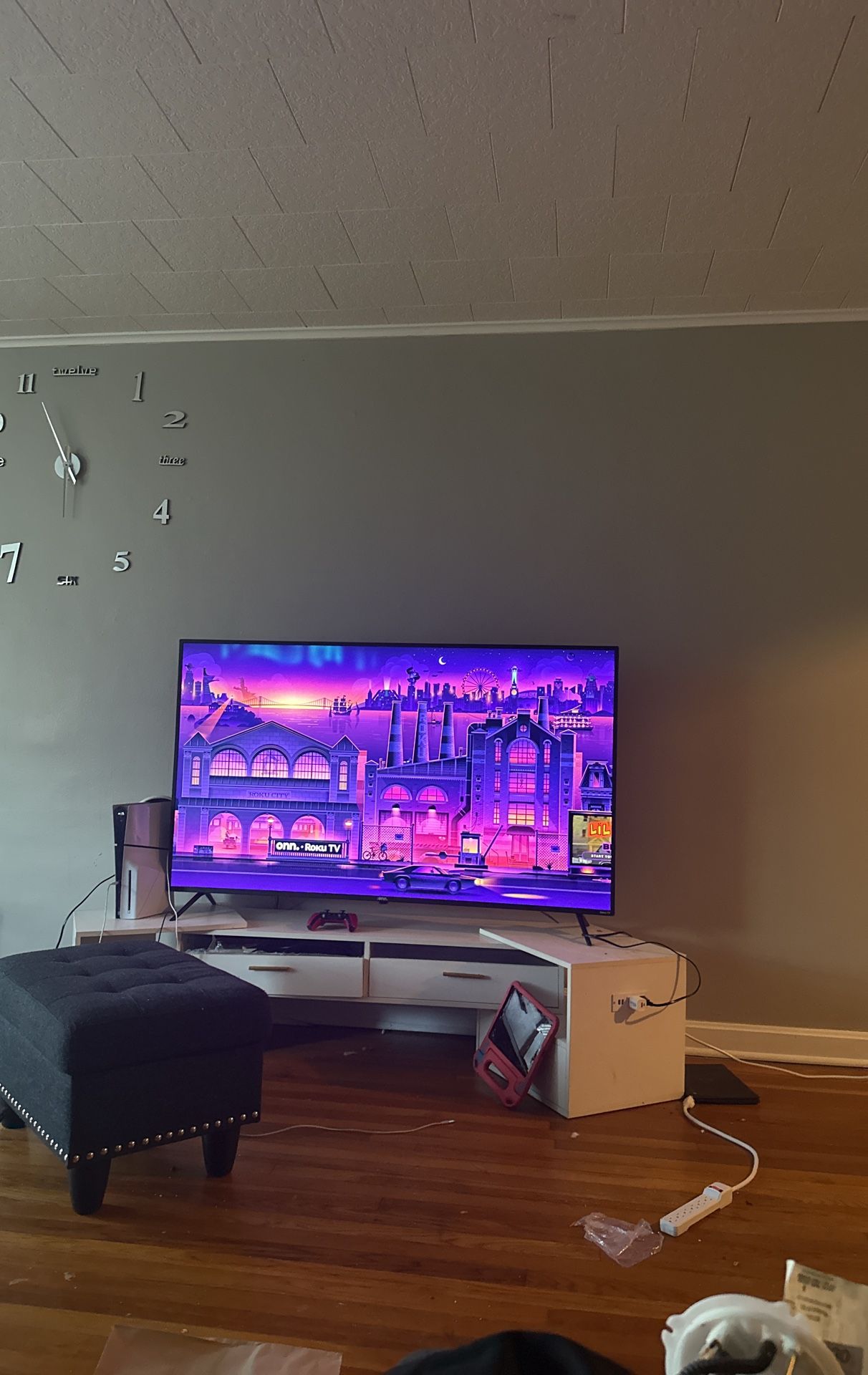 65 In Roku TV