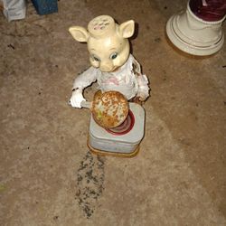 Marks Brothets Macanical Toy Cooking Pig 